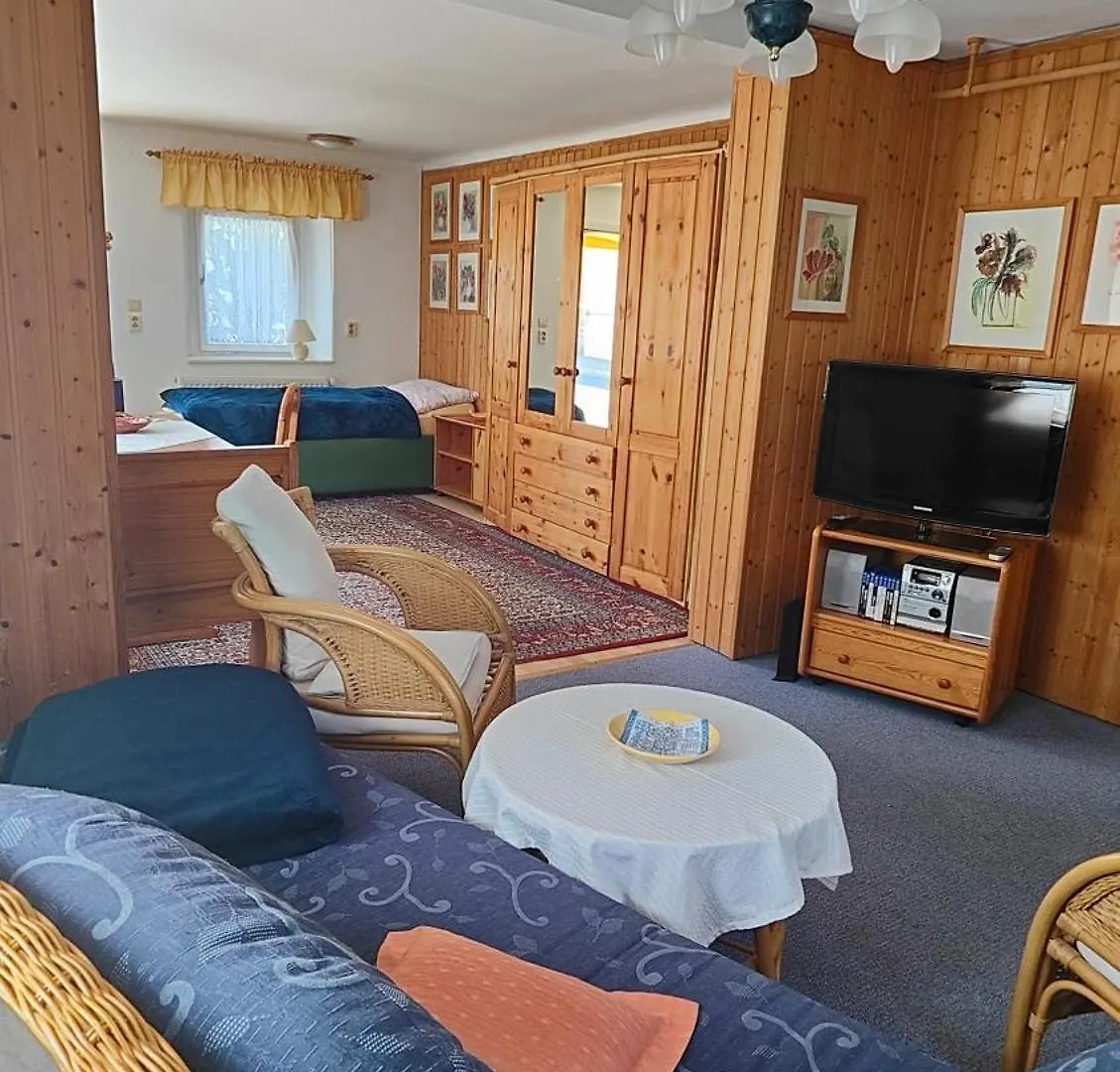 Apartment Ferienwohnung Dresden - Altlockwitz